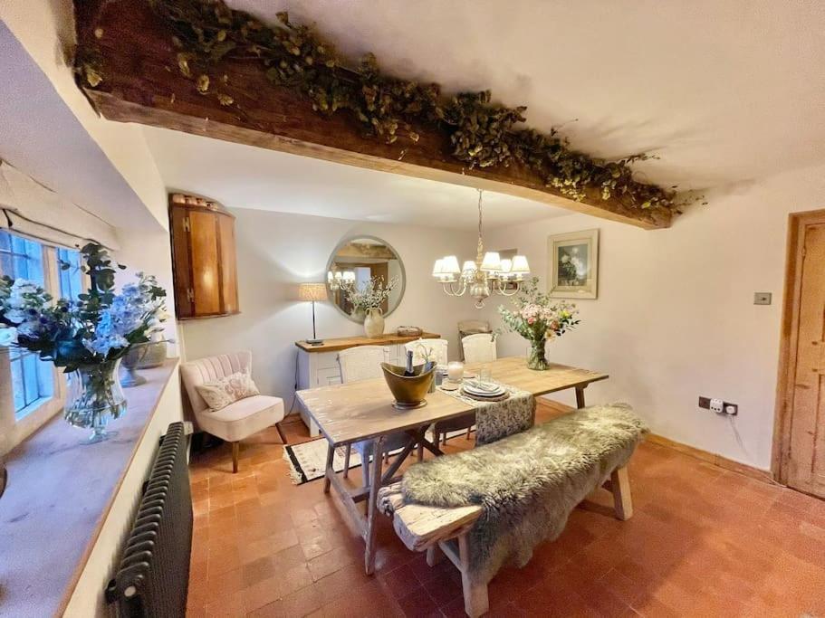 Fordview Cottage Is Full Of Cotwolds Charm Upper Slaughter Exterior foto
